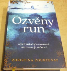 Christina Courtenay - Ozvěny run (2022)